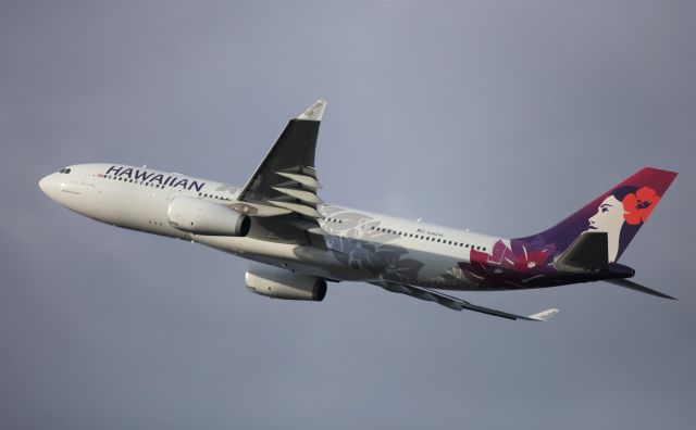 Airbus A330-300 (N382HA) - SEA-HNL  12-3-2020