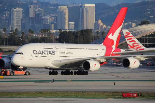 Airbus A380-800 (VH-OQJ)