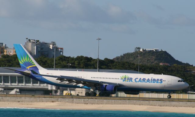 Airbus A330-300 (F-ORLY)