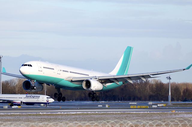 Airbus A330-300 (CS-TFZ)