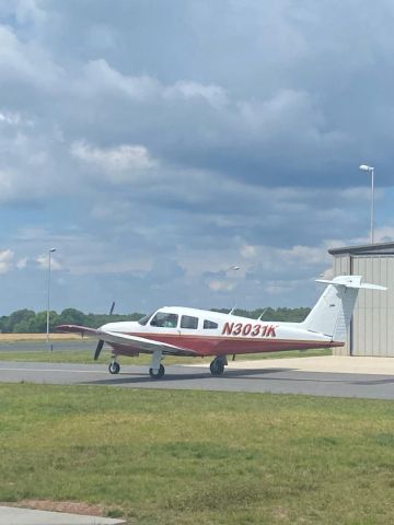 Piper Cherokee (N3031K)