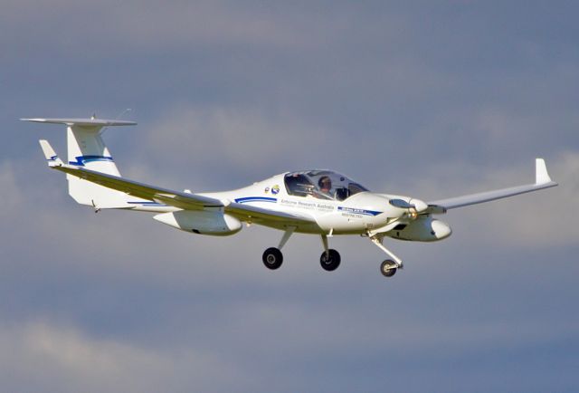 HOFFMANN H-36 Dimona (VH-OBS) - DIAMOND HK-36-TTC-ECO - REG VH-OBS (CN 36.642) - PARAFIELD AIRPORT ADELAIDE SA. AUSTRALIA - YPAD (16/8/2015)