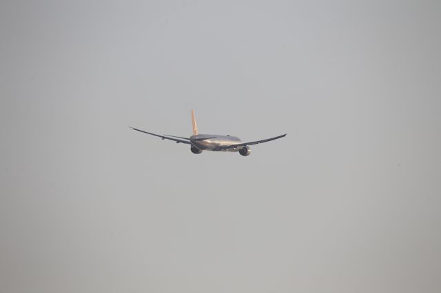 BOEING 777-300ER (TC-LJC)