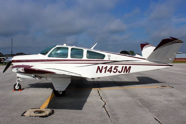 Beechcraft 35 Bonanza (N145JM)