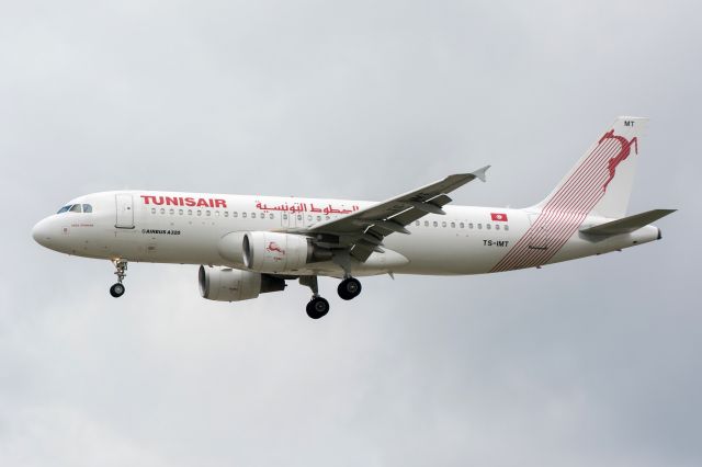 Airbus A320 (TS-IMT)