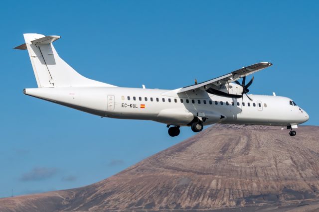 ATR ATR-72 (EC-KUL)