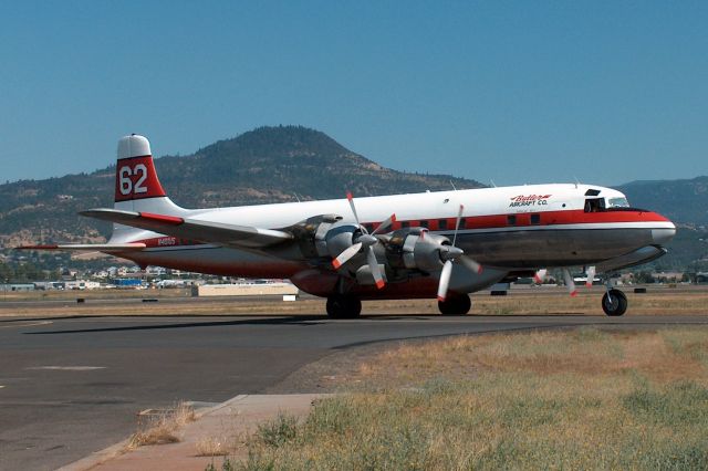 Douglas DC-7 (N401US)