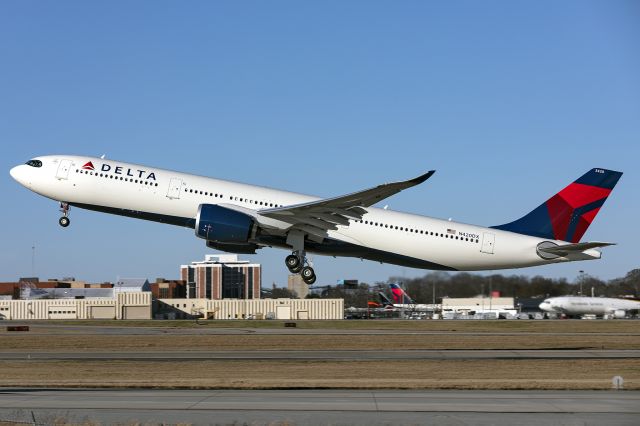 Airbus A330-900 (N420DX)