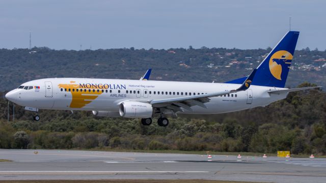 Boeing 737-800 (JU-1015) - MIAT Mongolian Airlines Boeing 737-8SH (JU-1015) arriving into Perth on Runway 03 today travelling from Ulaanbaatar (UBN/ZMCK) via Ho Chi Minh City (SGN/VVTS).