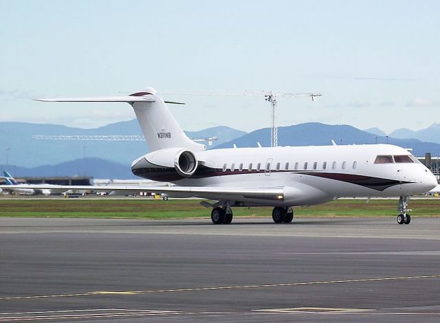 Bombardier Global Express (N311NB)