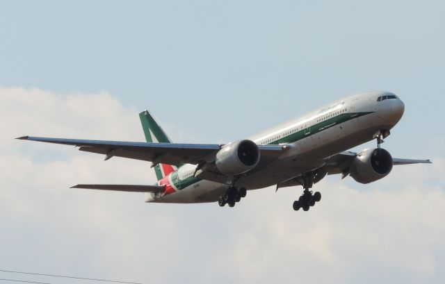 Boeing 777-200 (EI-ISD)