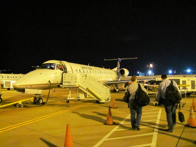 Embraer ERJ-145 (N14143)