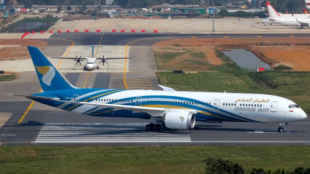 Boeing 787-8 (A4O-SD)