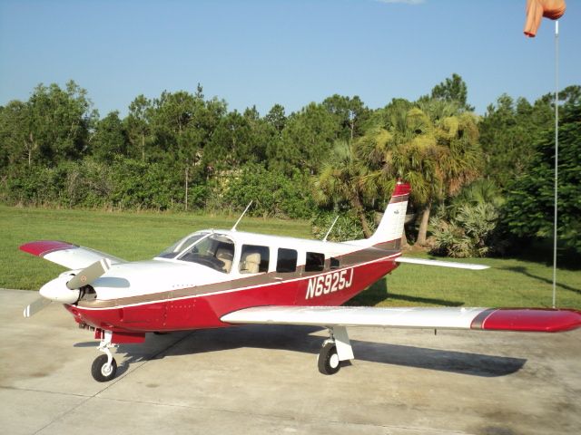 Piper Saratoga (N6925J)