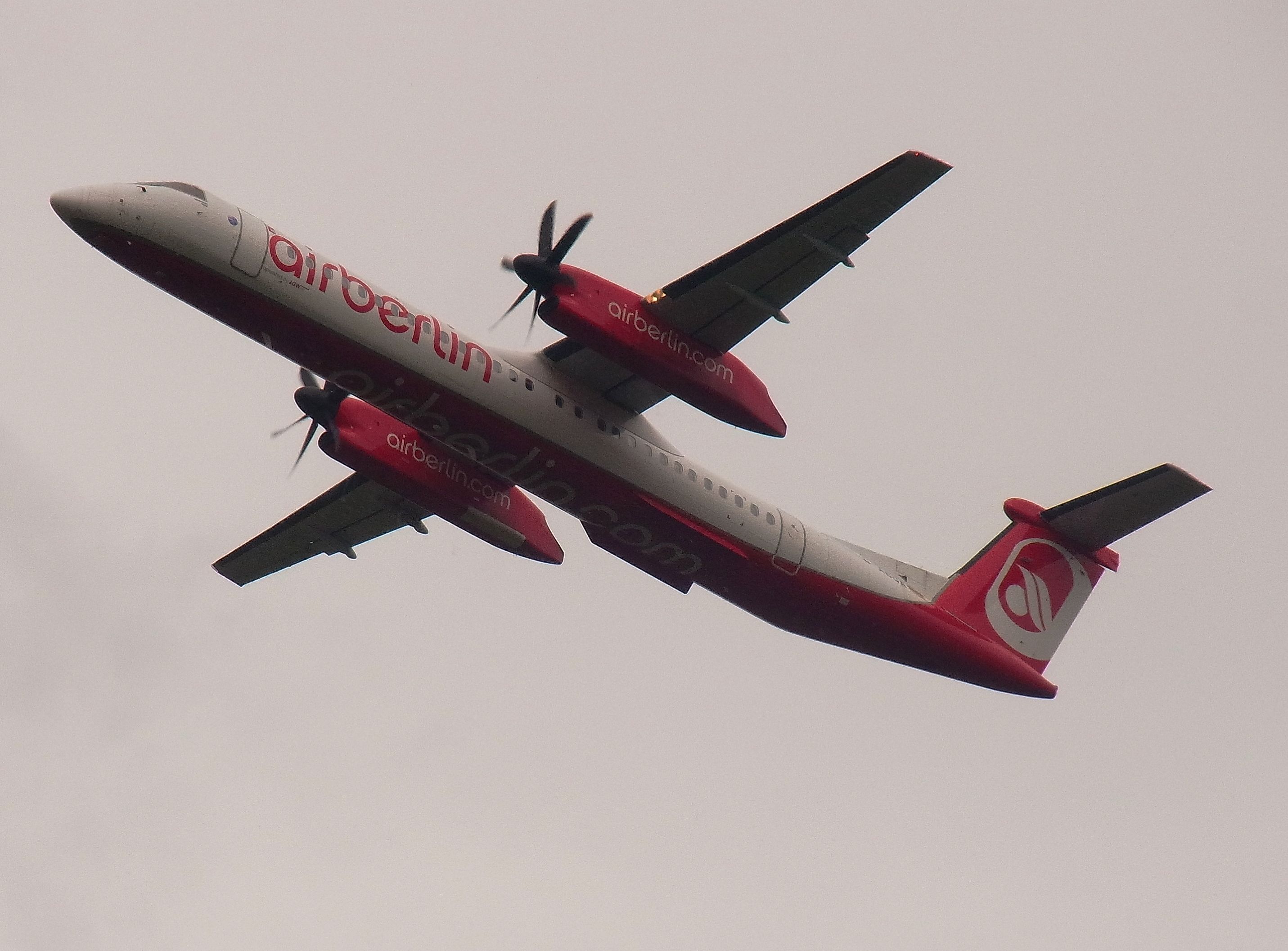 de Havilland Dash 8-400 (D-ABQA)