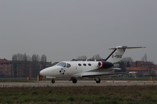 Cessna Citation Mustang (G-FBKB)