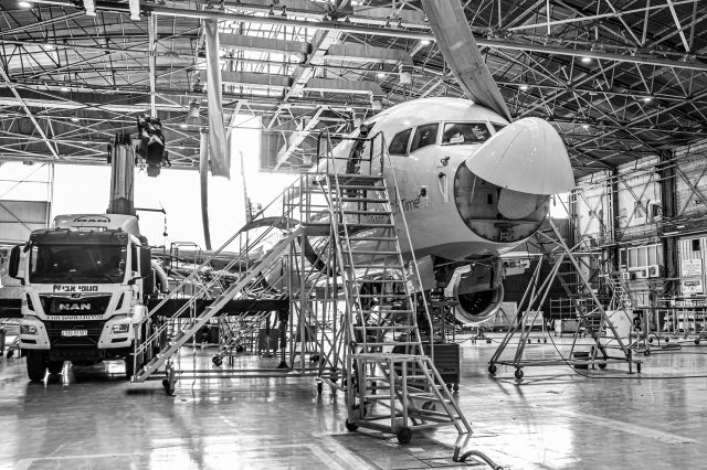 Boeing 757-200 —