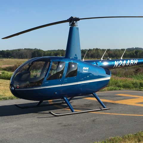 Robinson R-44 (N244BH)