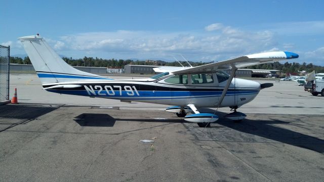 Cessna Skylane (N20791) - 1972 CESSNA 182P VISITING