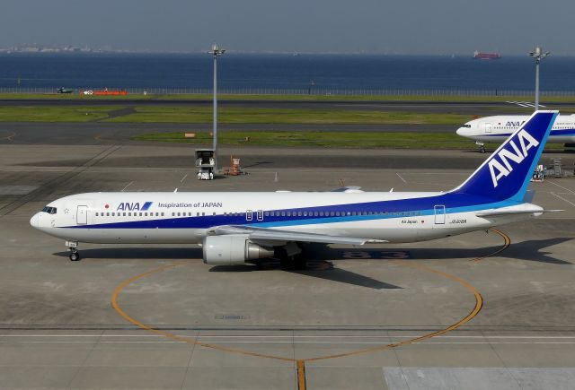 BOEING 767-300 (JA618A) - Tokyo-Haneda(HND) 2019/04/23