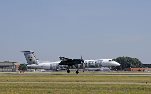 de Havilland Dash 8-400 (N507LX)