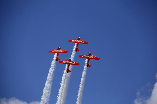 — — - Louisiana air Show