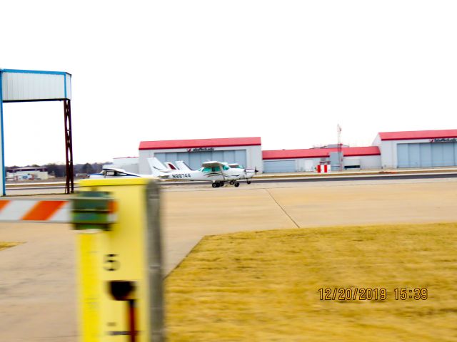 Cessna Skyhawk (N99744)
