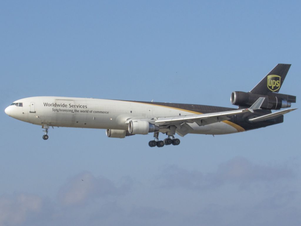 Boeing MD-11 (N271UP)