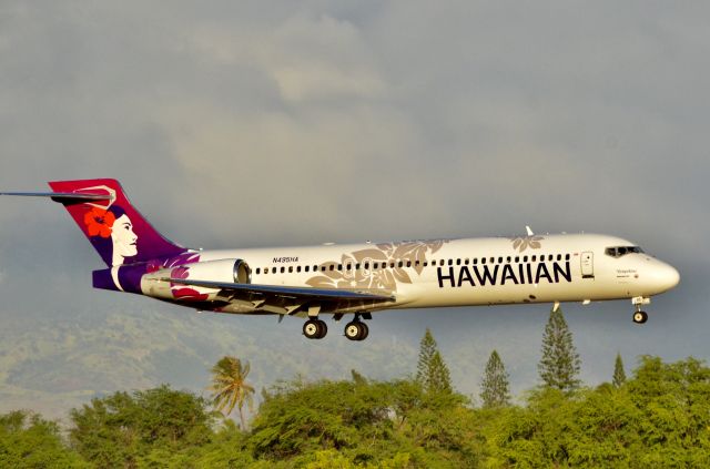 Boeing 717-200 (N495HA)