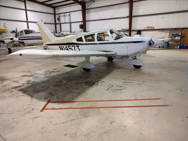 Piper Cherokee (N1457T)