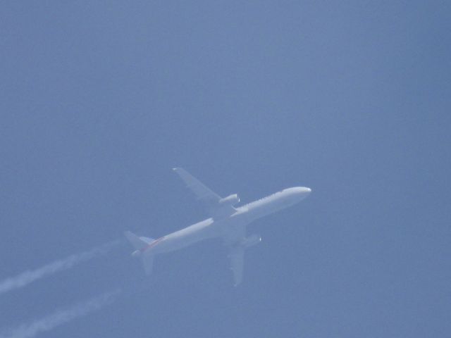 Airbus A321 (N562UW)