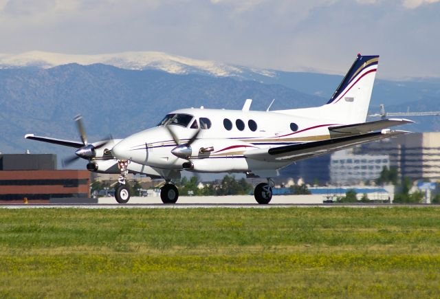 Beechcraft King Air 90 (N475JA)