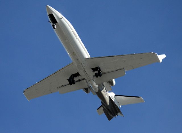 Gulfstream Aerospace Gulfstream IV — - On Final, 30L