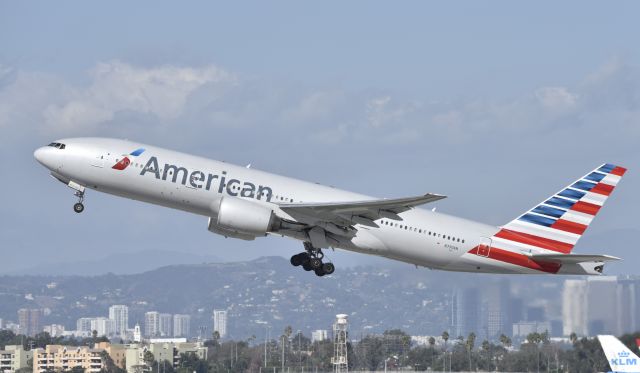 Boeing 777-200 (N790AN) - Departing LAX on 25R