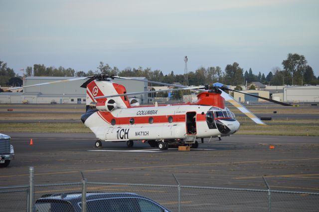 Boeing CH-47 Chinook (N471CH) - One of Columbia Helicopters' CH-47Ds parked on the ramp. Salem became a temporary Heli-tanker base towards the end of the 2020 fire season.