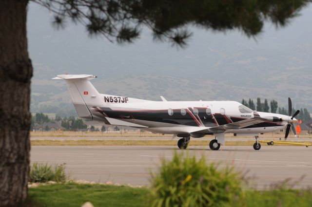 Pilatus PC-12 (N537JF)