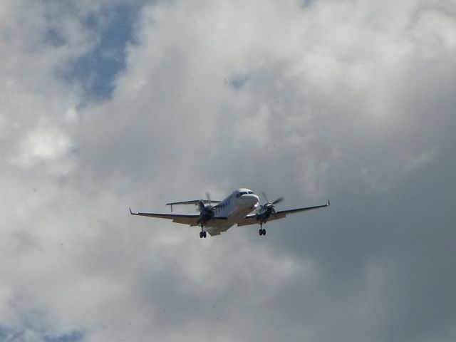 Beechcraft 1900 (HK-4512)