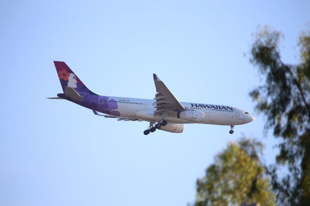 Airbus A330-200 (N378HA)