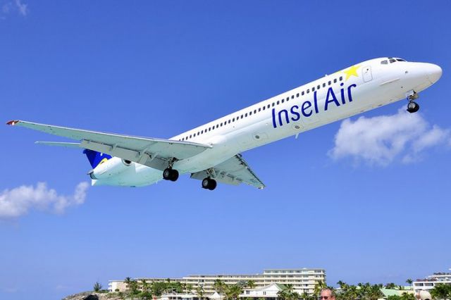 McDonnell Douglas MD-82 (PJ-MDC) - Landing at St.Maarten