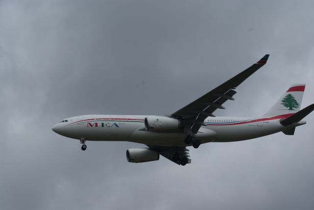 Airbus A330-200 (OD-MED) - MEA A330-243 cn926