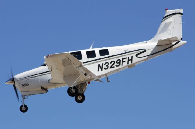 Beechcraft Bonanza (36) (N329FH)