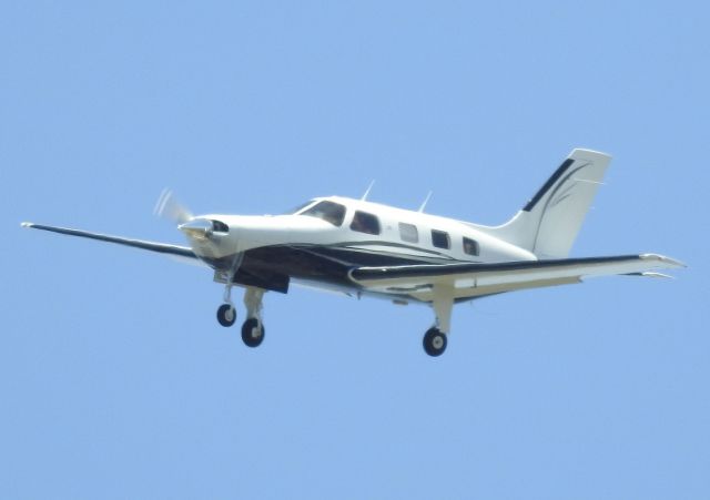 Piper Malibu Mirage (N444DT)