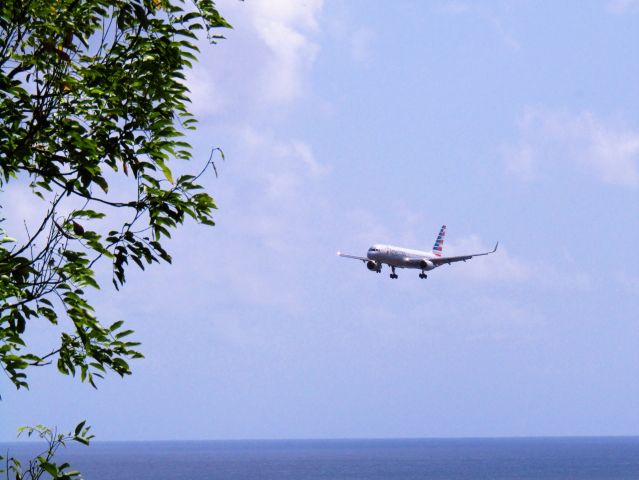 Boeing 757-200 (N186AN)
