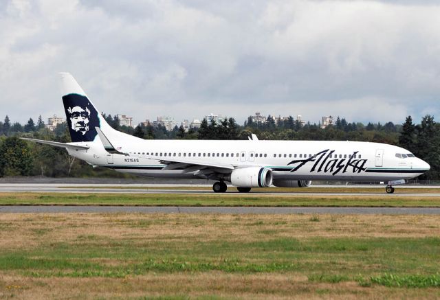 Boeing 737-900 (N315AS)