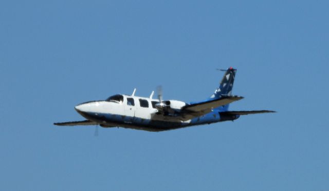 Piper Aerostar (N807TM)