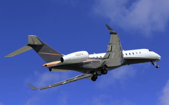 Bombardier Global Express (N92FX)