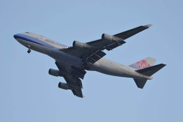 Boeing 747-400 (B-18712)