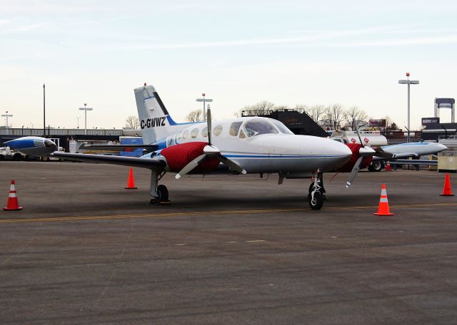 Cessna 421 (C-GWWZ) - Blankets ?! 3rd upload ever of C-GWWZ on FlighAware.Com