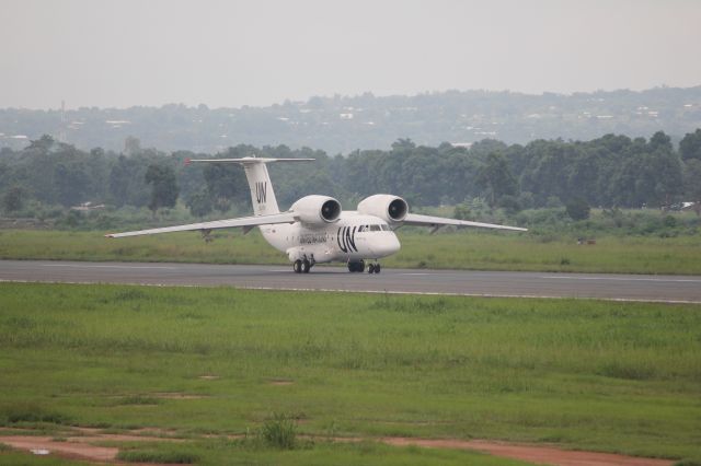 UNO305P — - Décollage dun AH 74 de Bangui