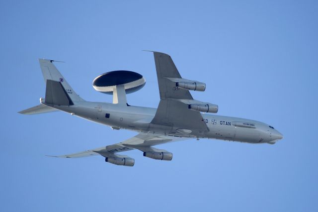 Boeing JE-3 Sentry (LXN90452) - Crossing overhead EHBK inbound Geilenkirchen airbase, close to the boundary in Germany. Using runway 09 at this time.